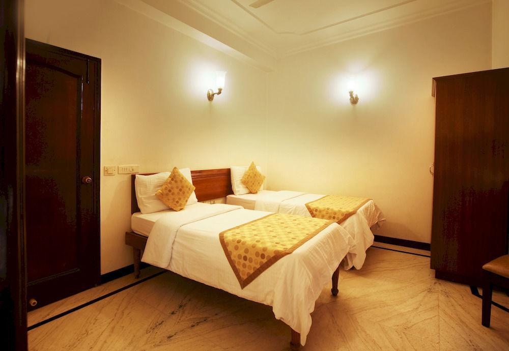 Fabhotel Lord Inn Нью-Делі Екстер'єр фото