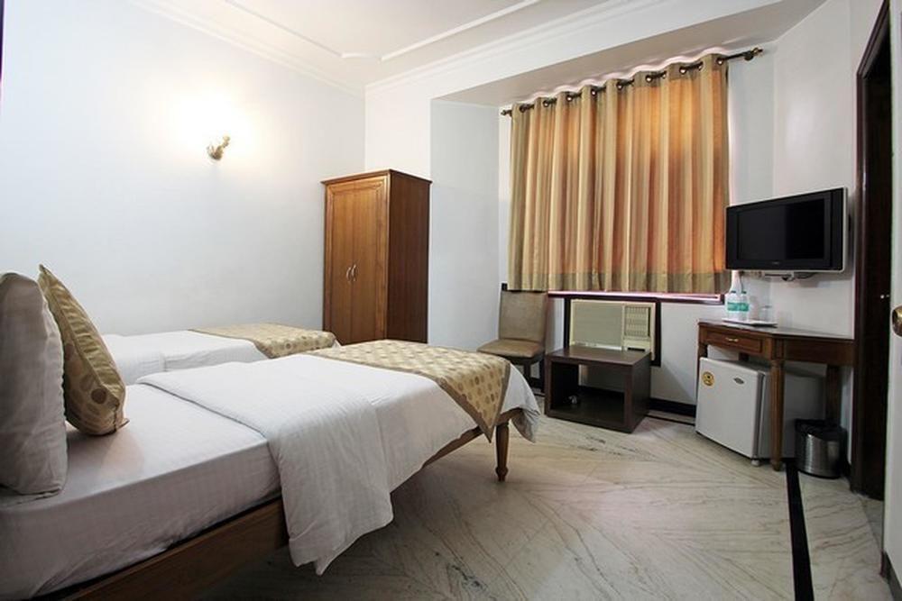 Fabhotel Lord Inn Нью-Делі Екстер'єр фото