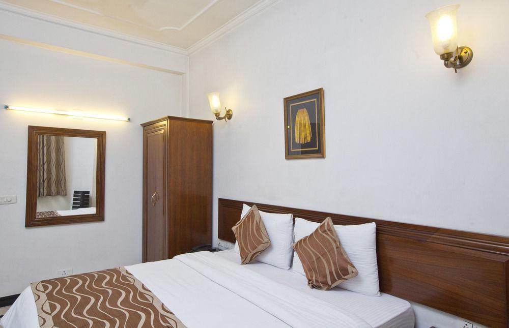 Fabhotel Lord Inn Нью-Делі Екстер'єр фото